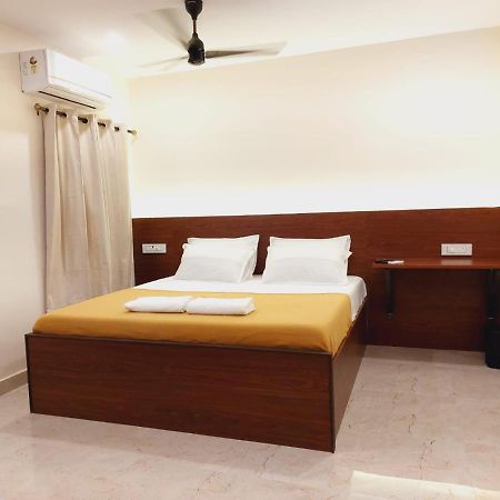 Chippy Residency Hotel Chennai Exterior photo